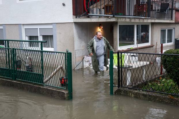 Zagreb: Poplavljena Horvatova ulica u naselju Sveta Klara