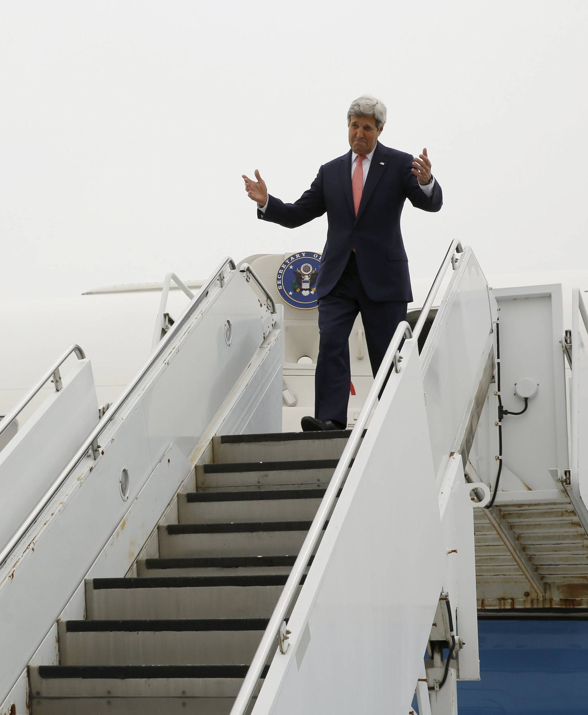 Kerry arrives ahead of G7 ministerial meetings, at Iwakuni Marine Corps Air Station, Japan