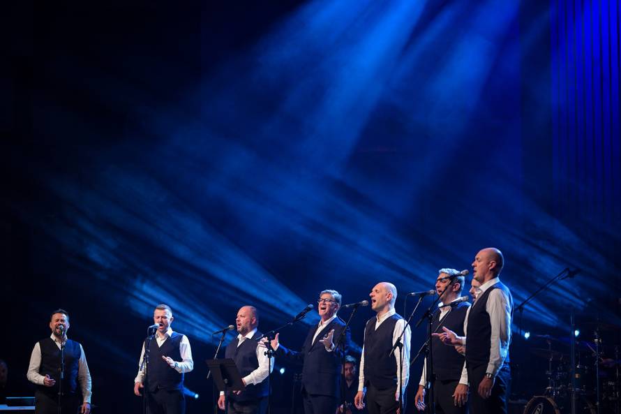 Zagreb: Klapa Rišpet održala je koncert u Lisinskom 