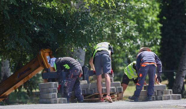 Zagreb: Radovi na hipodromu uoči koncerta Marka Perkovića Thompsona