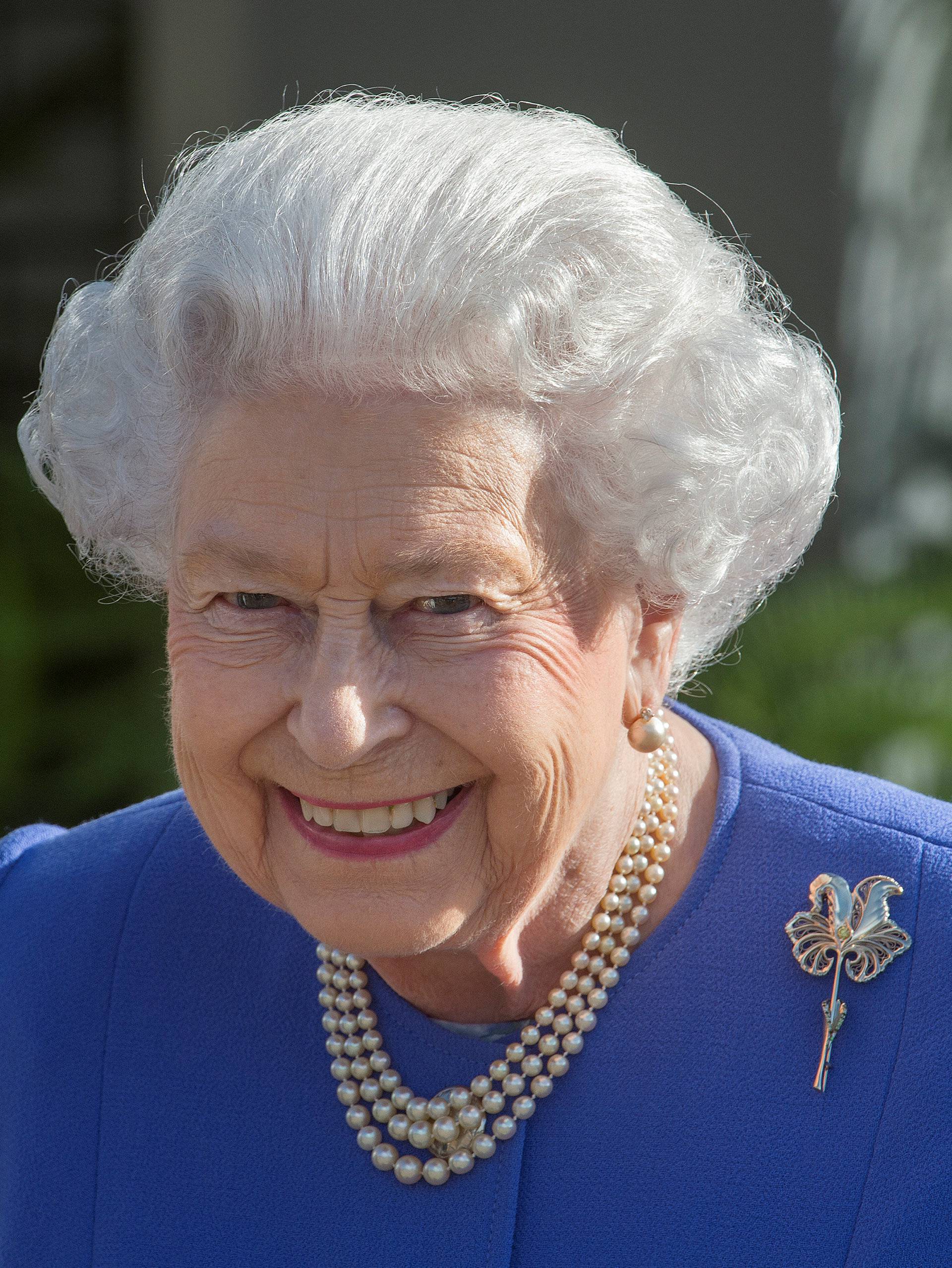 Britain's Queen Elizabeth visits the Chelsea Flower Show in London