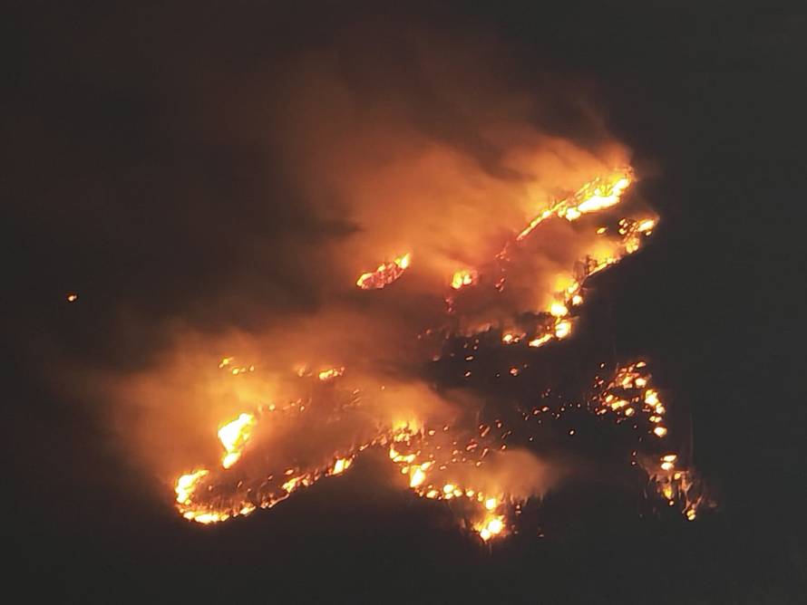 Lokaliziran požar kod Solina