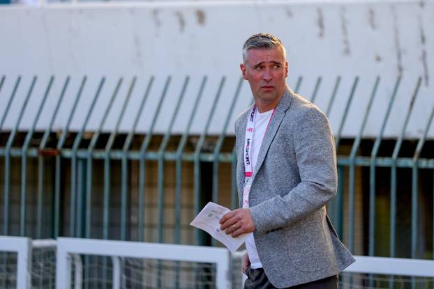 Zagrijavanje nogometa&scaron;a Hajduka i Rijeke uo&ccaron;i po&ccaron;etka utakmice 35. kola SuperSport HNL-a