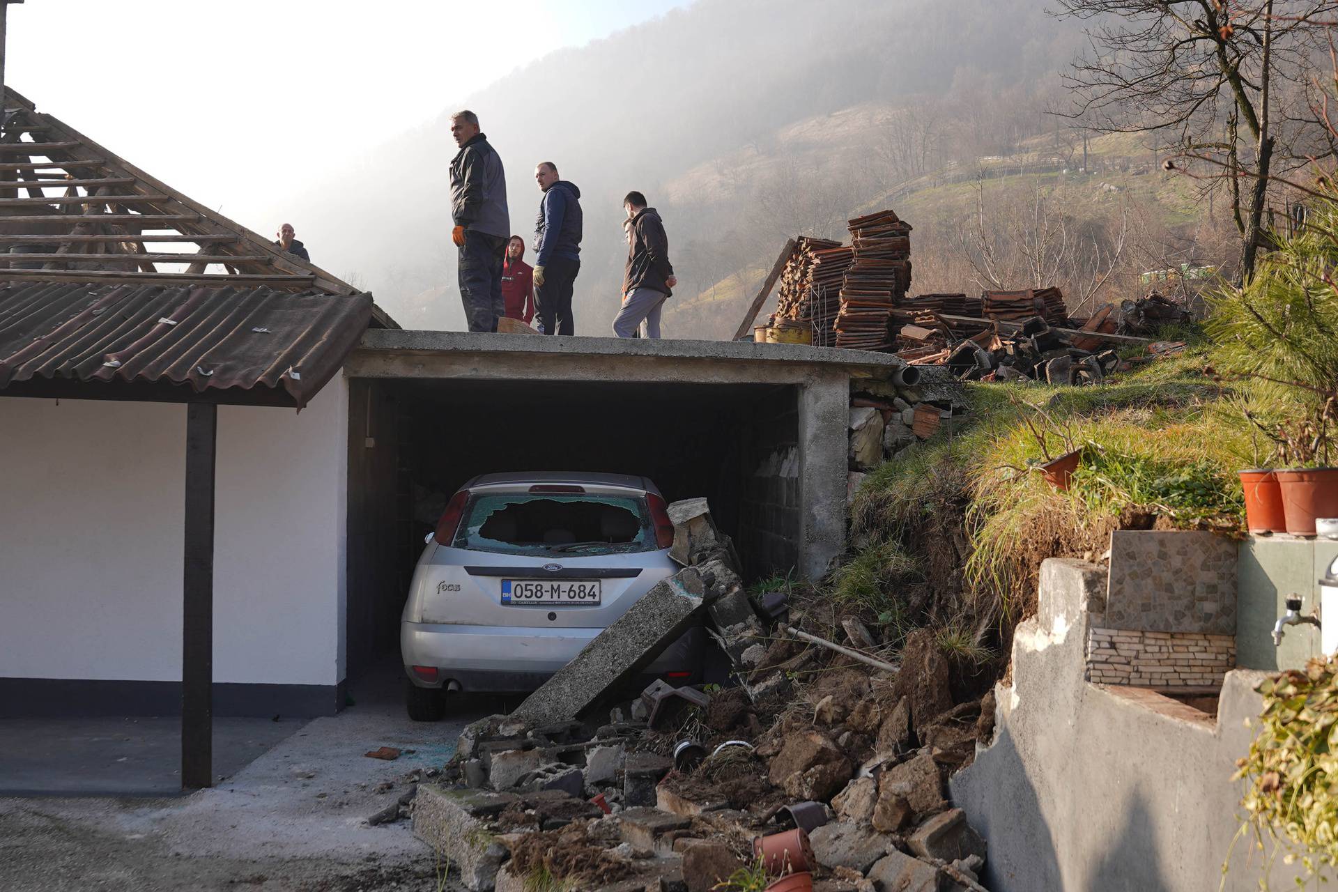 BiH: Potres jačine 4,7 po Richteru s epicentrom u selu Ljubetovo nanio veliku štetu  