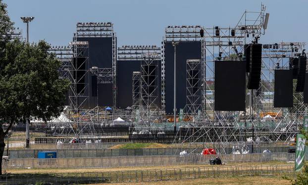 Zagreb: Radovi na hipodromu uoči koncerta Marka Perkovića Thompsona