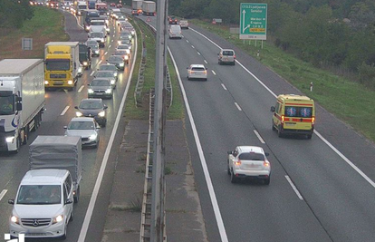 Ograničenja na Jadranu zbog olujnog vjetra, kolone kod Zagreba, zastoji zbog radova