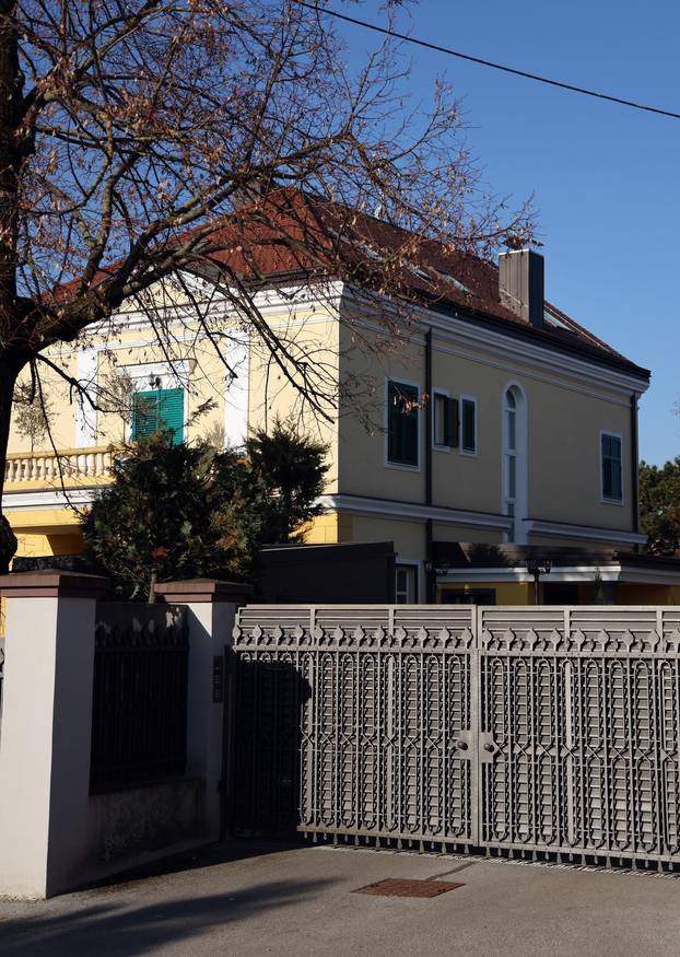 Zagreb: Ba?ena bomba u dvorište ku?e Andyja Bare