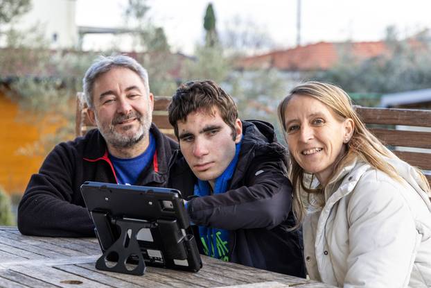 24sata Vodnjan: obitelj Schlutz, Oliver, Daniela i sin Elmedin 