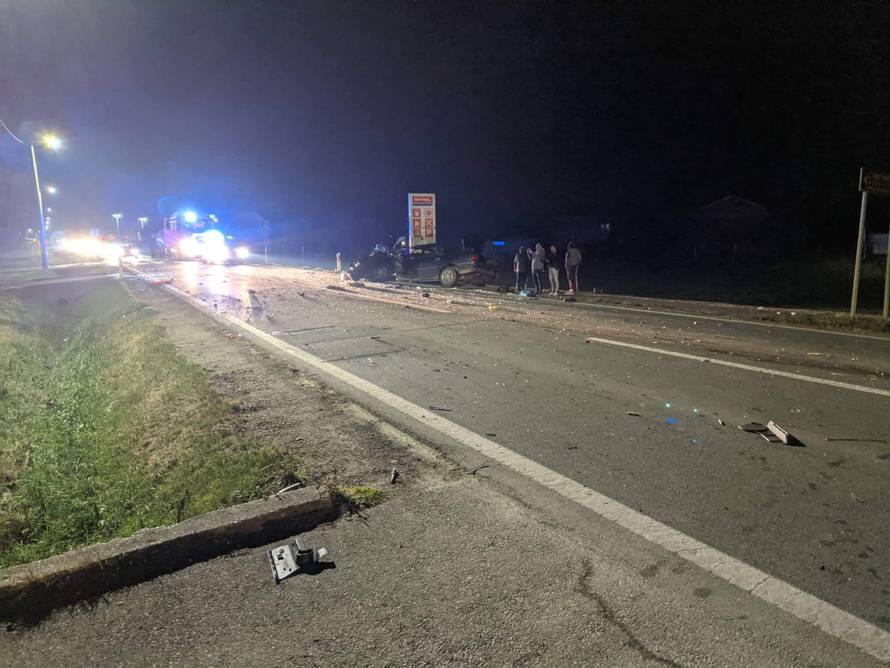 U sudaru dva auta u Špišić Bukovici ozlijeđeno troje ljudi