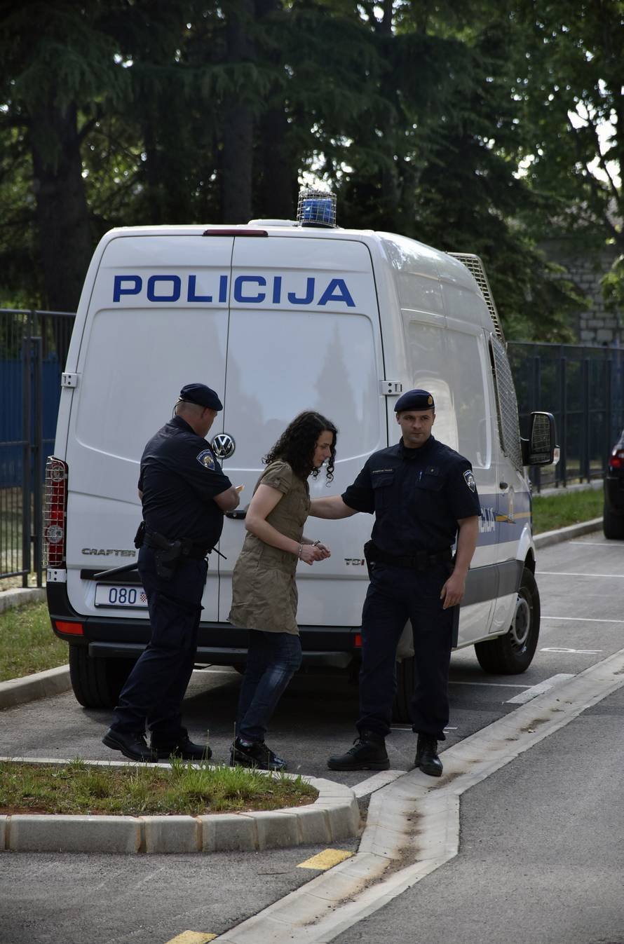 Baki i stricu ne žele dati tijelo dječaka (3): Traže potpis majke