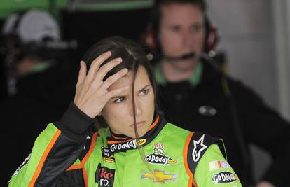 Novosti u ''cirkusu oktana'': Danica Patrick '16. u F1 bolidu