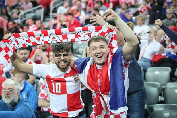 Navijači spremni za utakmicu Hrvatske i Islanda na Svjetskom rukometnom prvenstvu 