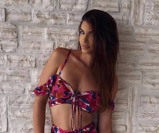 FOTO Koga ljubi Petković? Bila je to ljubav na prvi intervju, Iva ga je zavela pred kamerama