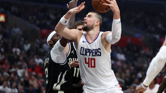 NBA: Milwaukee Bucks at Los Angeles Clippers