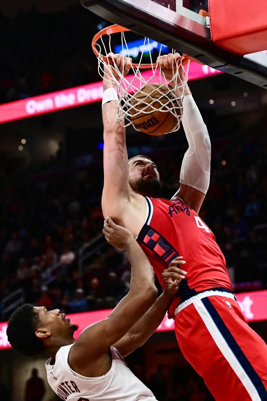 NBA: Los Angeles Clippers at Cleveland Cavaliers