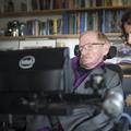 Hawking: Umjetna inteligencija mogla bi biti kraj za našu vrstu