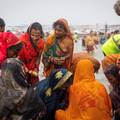 FOTO Najmnogoljudniji festival na svijetu: Deseci tisuća ljudi na Maha Kumbha Meli u Indiji