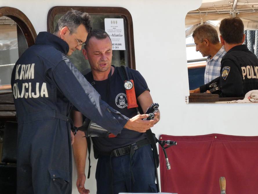 Hvar: Dječak se još oporavlja od trovanja plinom na jedrenjaku