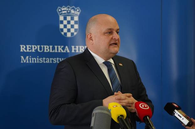 Zagreb: Izjave za medije nakon inicijalnog sastanka na temu osnivanja Radne skupine za nuklearnu energiju