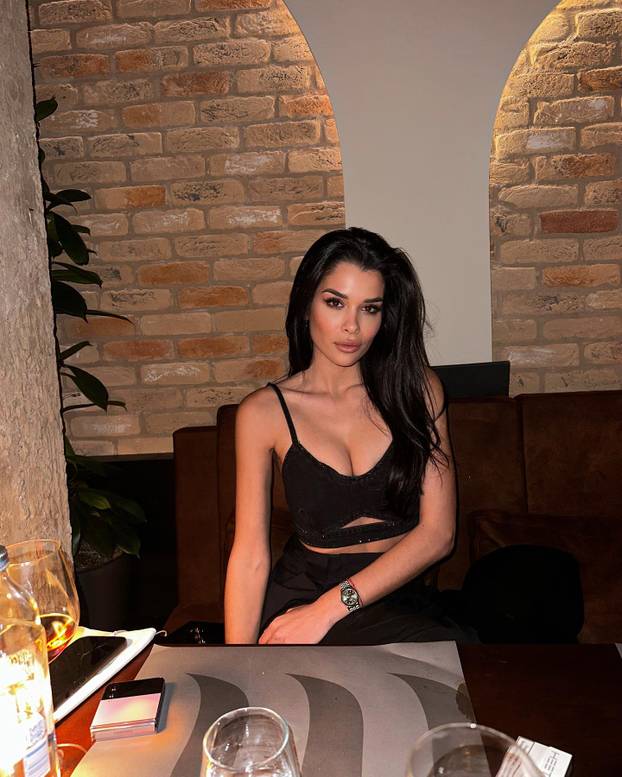 FOTO Tko je Ćorićeva djevojka? Nekad sportska nada danas je influencerica i uživa po svijetu