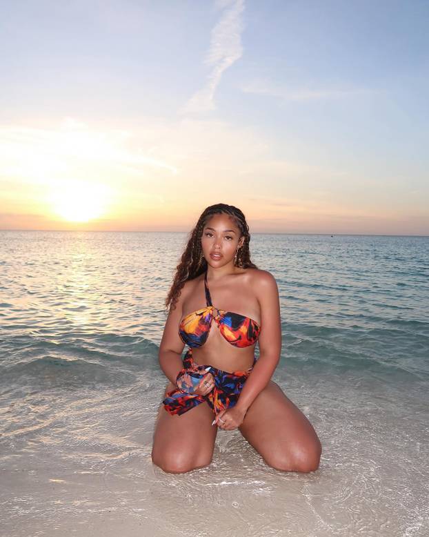 FOTO Djevojka NBA zvijezde na utakmici otkrila previše. Ili ne?