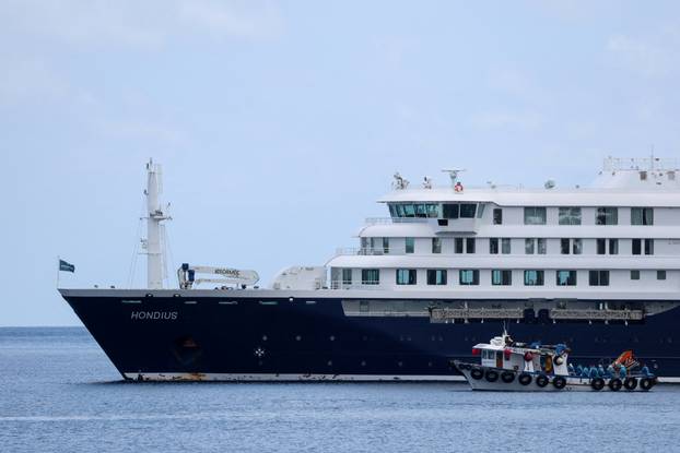 Cruise ship MV Hondius arrives at the port of Granadilla de Abona after being affected by a hantavirus outbreak, in Tenerife