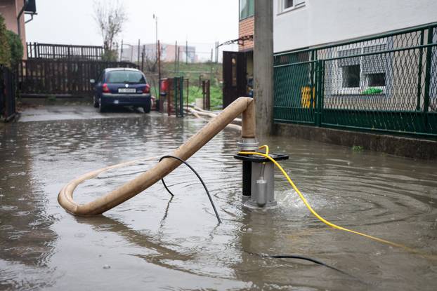Zagreb: Poplavljena Horvatova ulica u naselju Sveta Klara