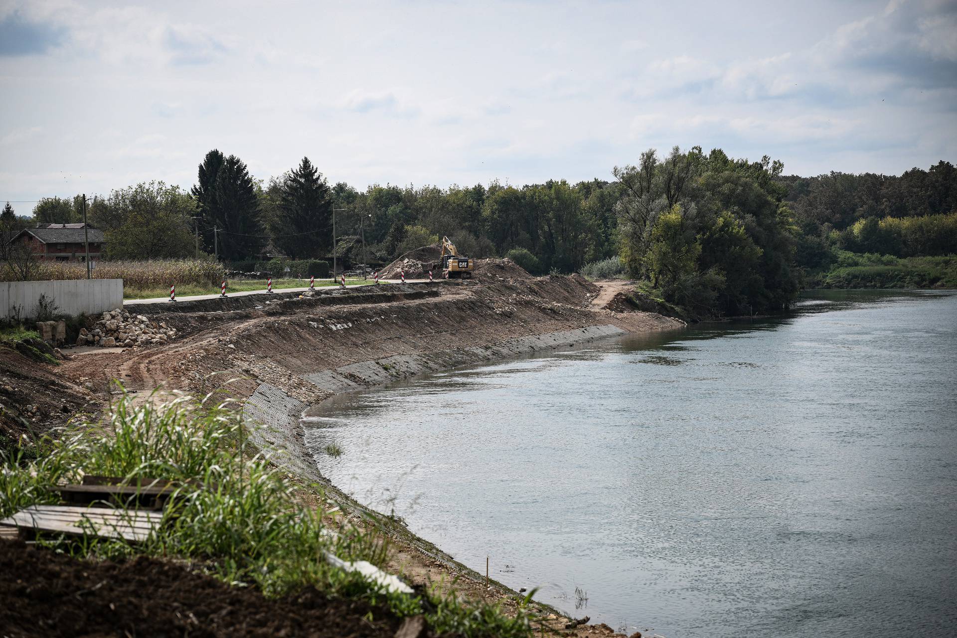 Karlovac: Pripreme grada za poplavu