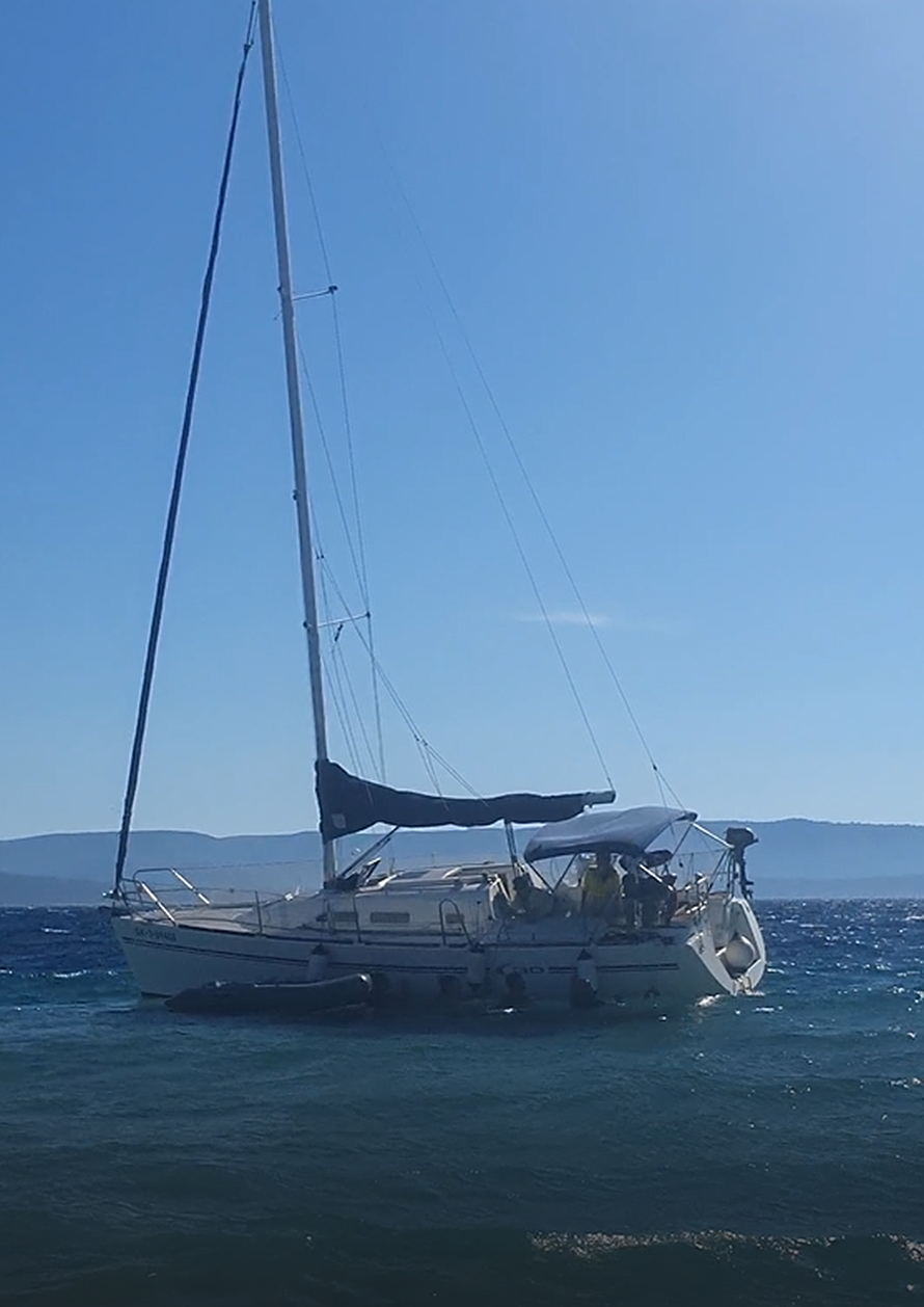 Česi se nasukali na Zlatnom ratu - brodom skoro došli na plažu