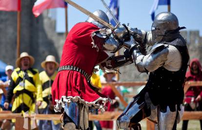 Povratak vitezova: Kako su viteške borbe postale pravi hit