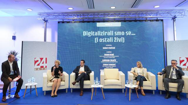 Zagreb: Panel "Digitalizirali smo se i ostali Å¾ivi" na konferenciji Poslodavac 3.0