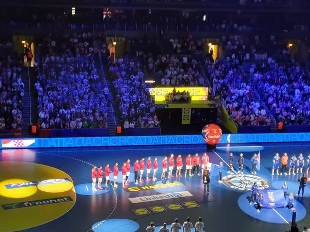 FOTO Arena krcata za Island! Pogledajte emotivnu poruku navijača: Nismo zaboravili '91.