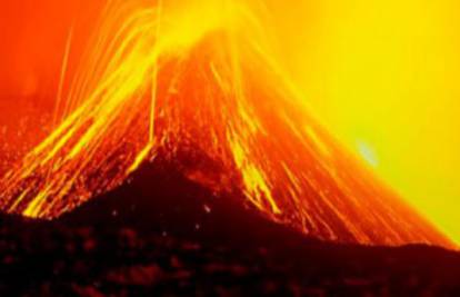 Najaktivniji vulkan: Etna je opet eruptirala te izbacila lavu i pepeo