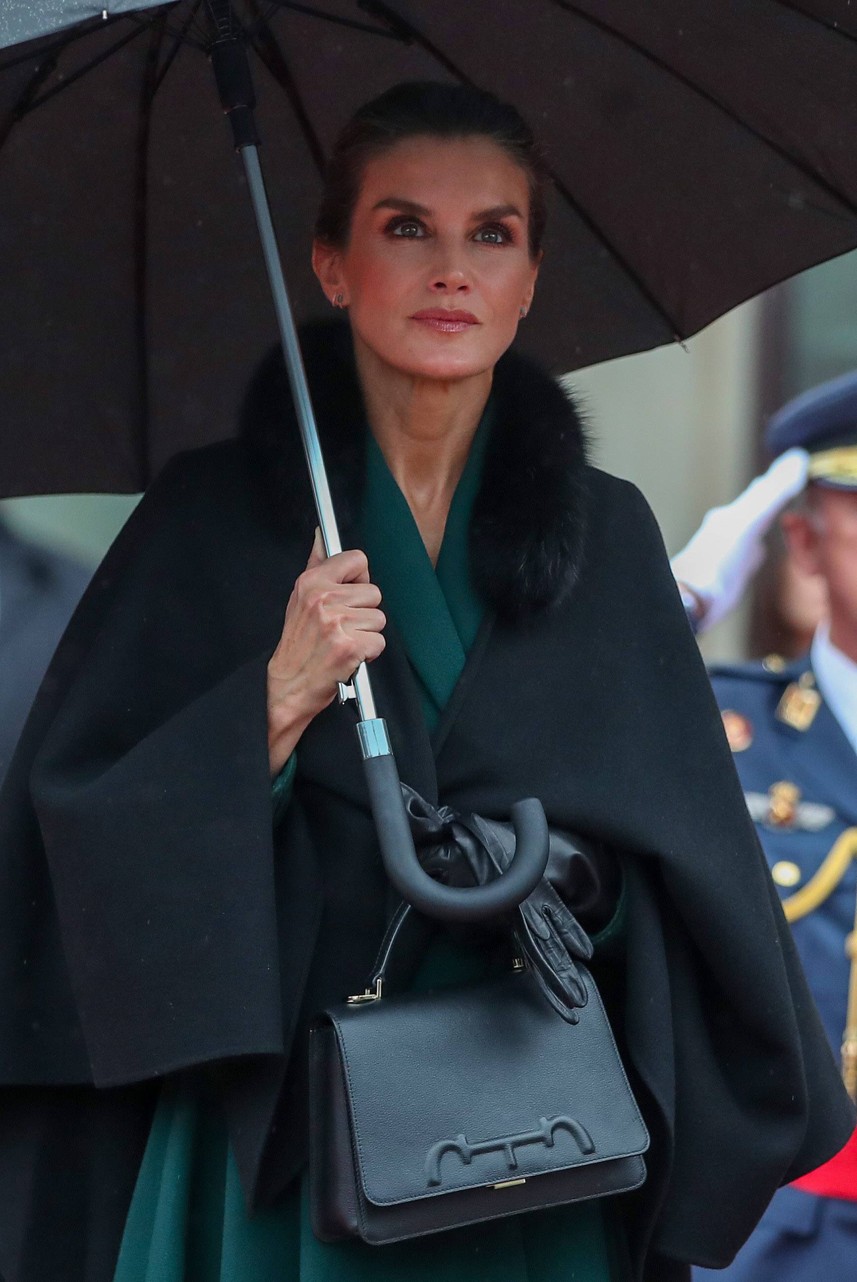 Kraljica Letizia za posjet Zagrebu  odjenula je  kombinaciju koju je nosila na komemoraciji princa Philipa