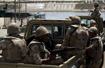 Egipatska vojska slučajno je ubila 12 turista i ranila još 10