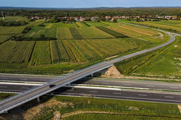 Pogledajte kako iz zraka izgleda nova dionica autoceste A11 Zagreb-Sisak, otvara se danas