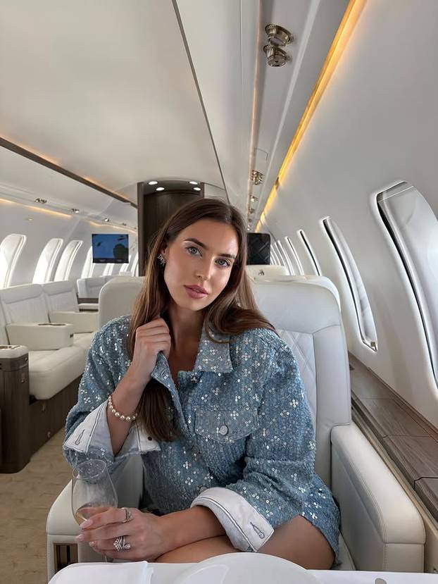 FOTO Ima božansku ljepotu! Ovo je žena koju zovu Afroditom