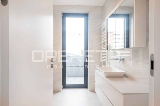 FOTO Stan u srcu Varaždina ima bazen, jacuzzi i saunu! Cijena će mnoge iznenaditi...