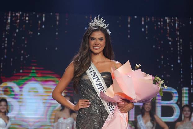Beograd: Nikolina Vujčić nova je Miss Universe Serbia 2026