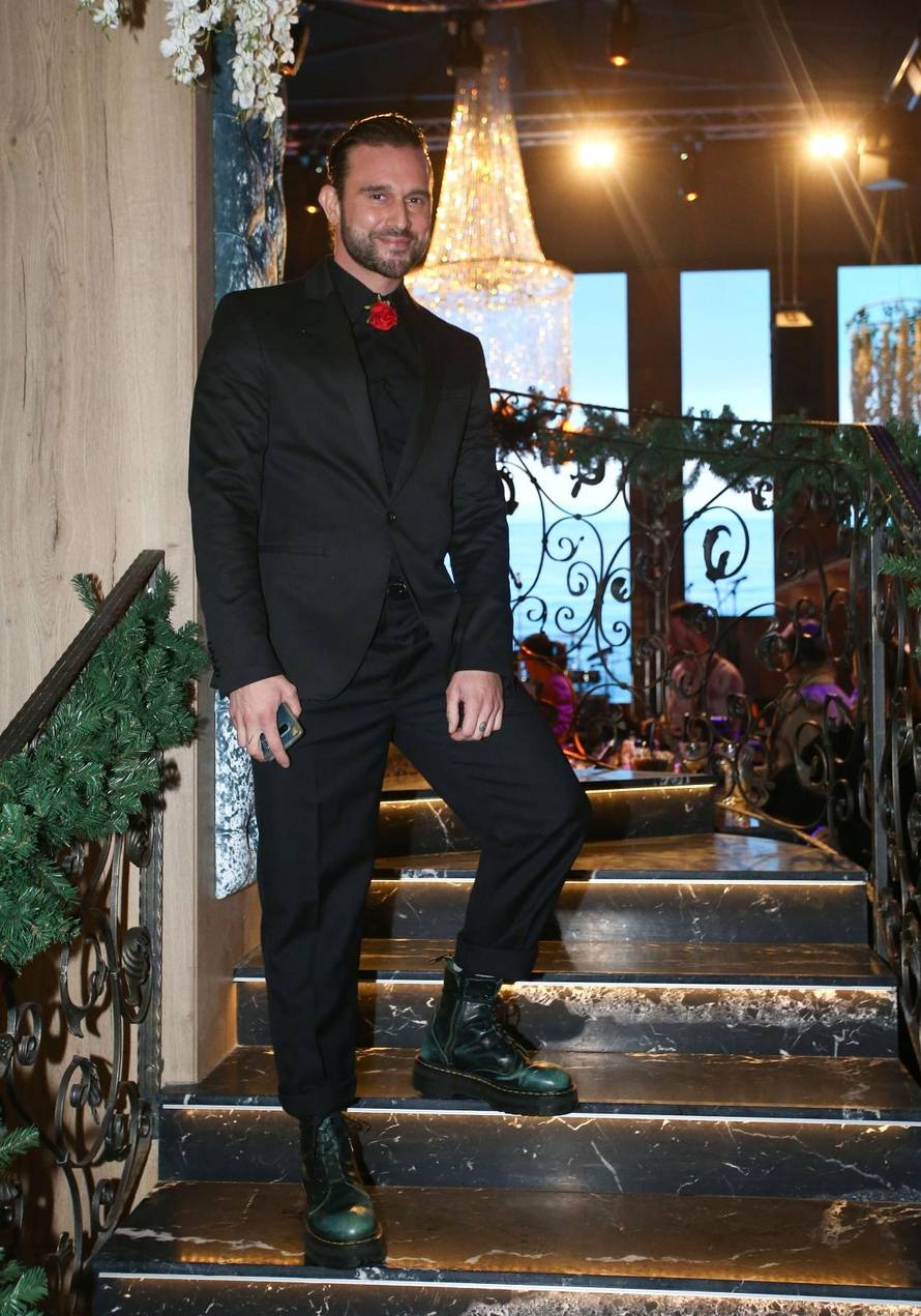 Domenica izdala album, a Rađa nosila torbu od 18 tisuća kuna