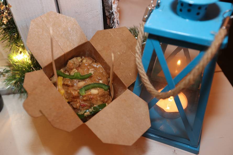 Zagrebački advent: Zalogaji od 15 kuna, kuhano vino za 10 kn