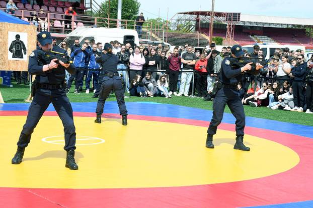 Sisak: Dan otvorenih vrata PU Sisačko-moslavačke