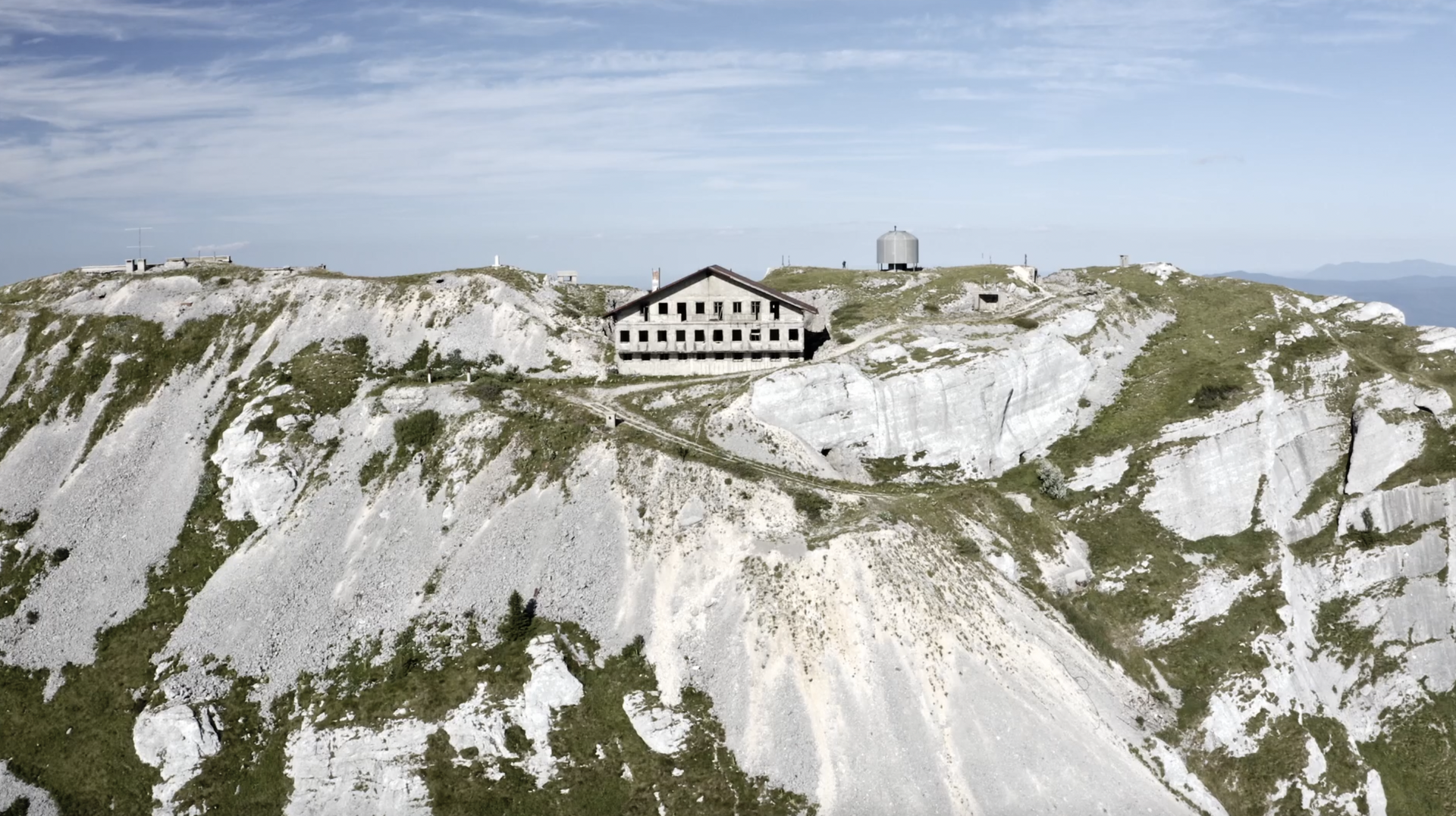 VIDEO Podzemni grad koji može preživjeti nuklearni udar. Srbi su ga minirali dok su bježali