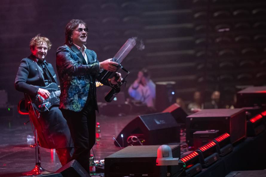 Zagreb: Grupa Bijelo dugme održala prvi koncert u Areni Zagreb