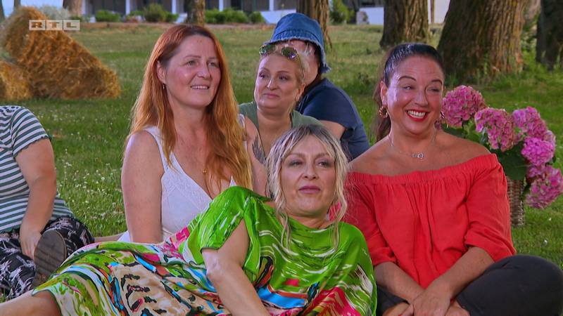 Jedan farmer zaljubit će se na prvi pogled, a voditeljica će morati prekidati zagrljaj