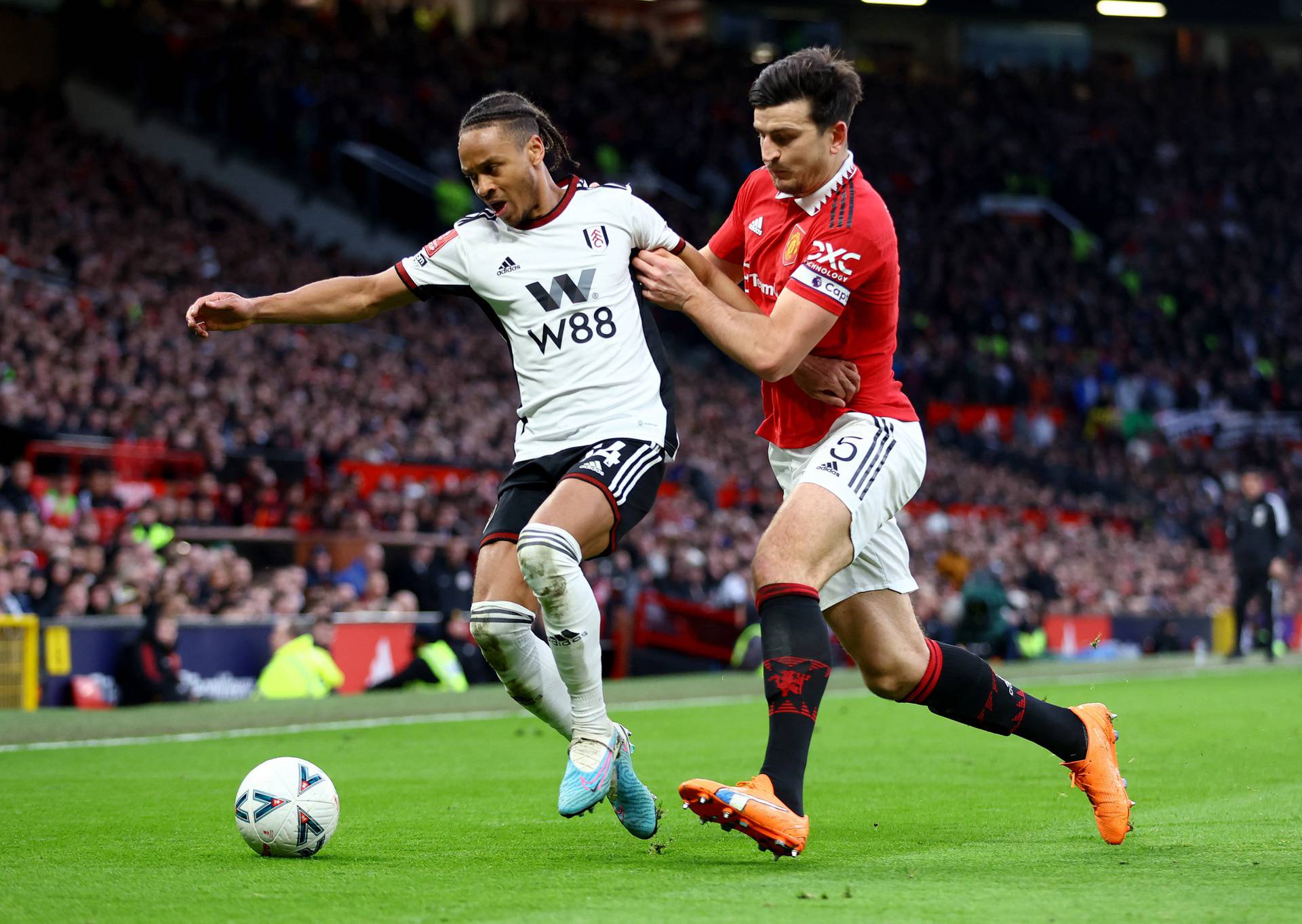 FA Cup - Quarter-Final - Manchester United v Fulham