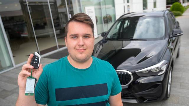 Denis (18) je osvojio BMW X1: I dalje šaljemo nagradne kupone