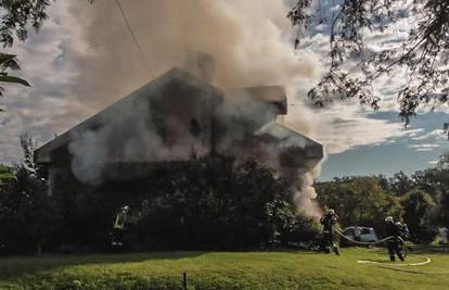 Bivšem igraču Dinama izgorjela obiteljska kuća u Jastrebarskom