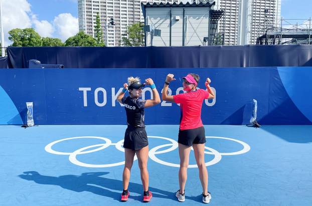 FOTO Tko je tenisačica čija je fotka u toplesu šokirala svijet?