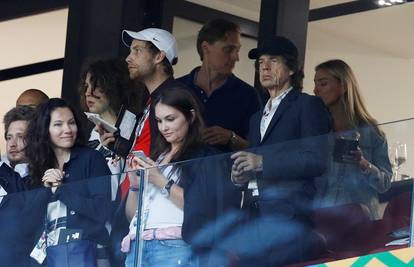 Legendarni roker nije sretan:  Jagger nervozno gleda tekmu